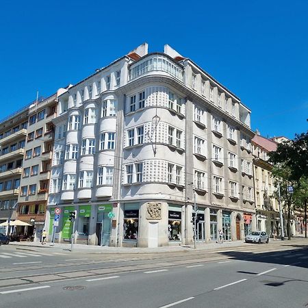 Oasis Apartments At Charles Square Praag Buitenkant foto