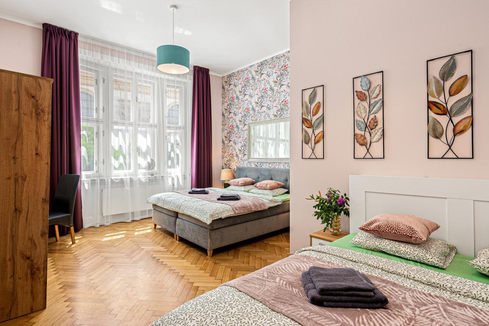 Oasis Apartments At Charles Square Praag Buitenkant foto